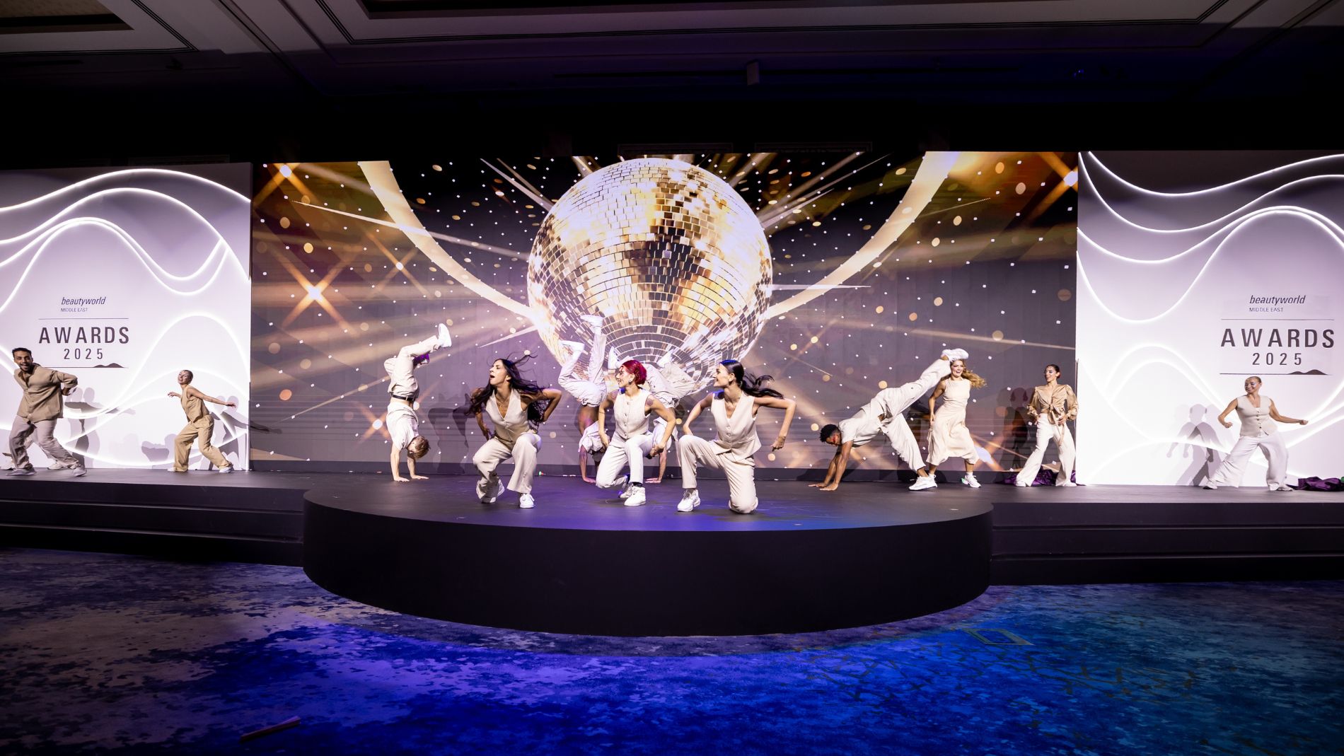 awards-image-1900x1069 - awards-gallery-19