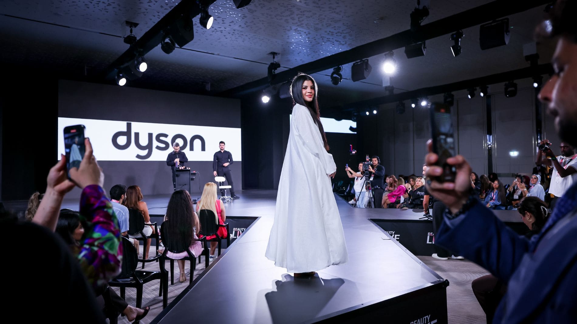 bwme25-beauty-live-12