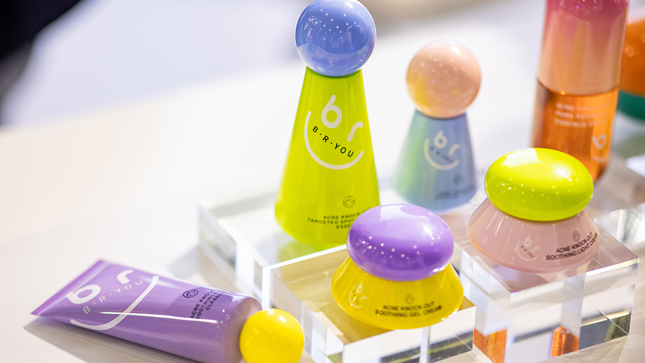 packaging products on display